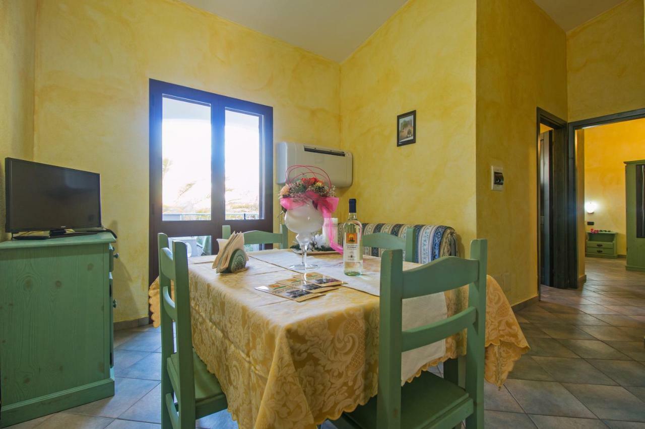 Appartamento Magnolia Cala Liberotto Bagian luar foto