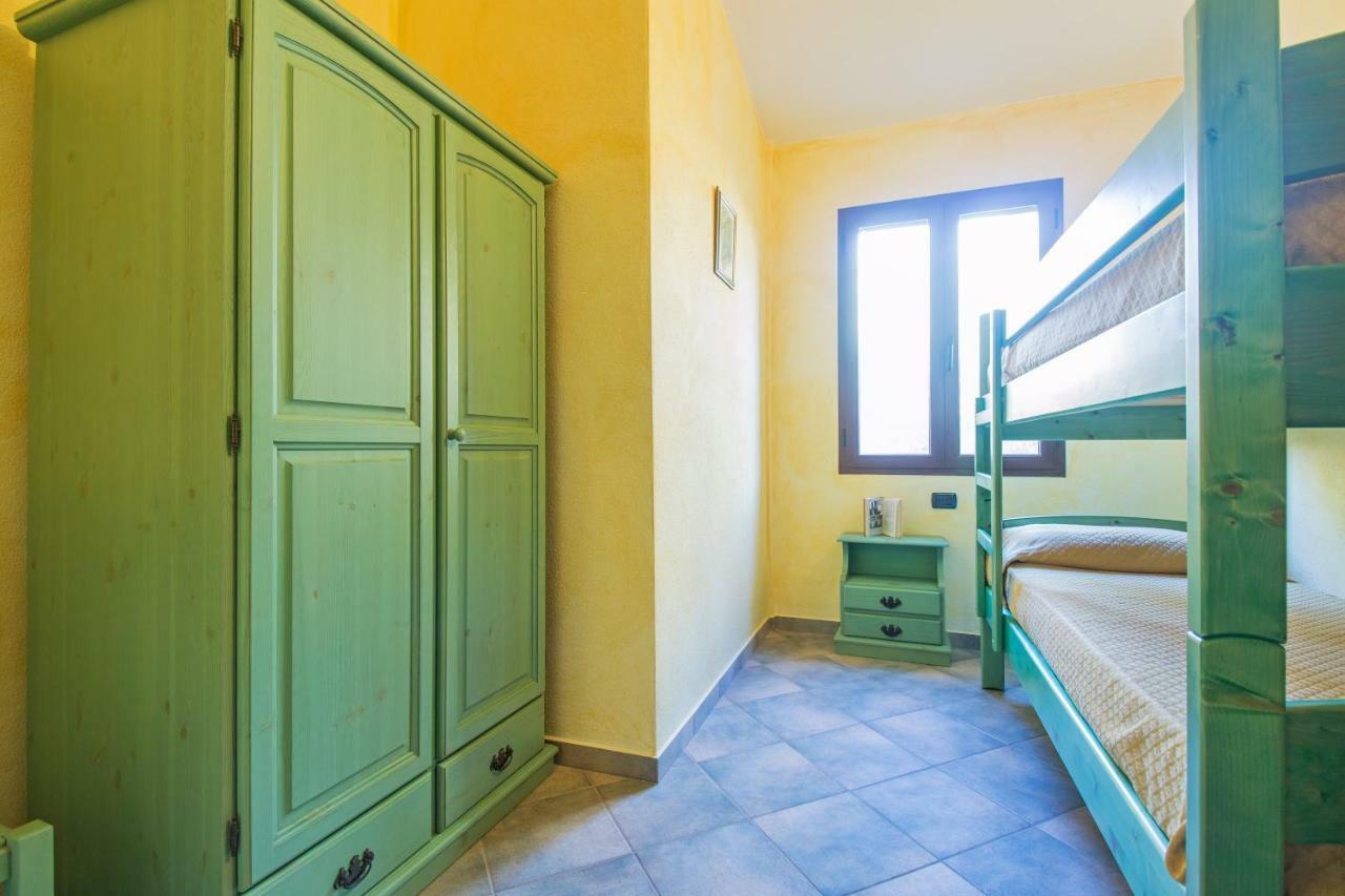 Appartamento Magnolia Cala Liberotto Bagian luar foto