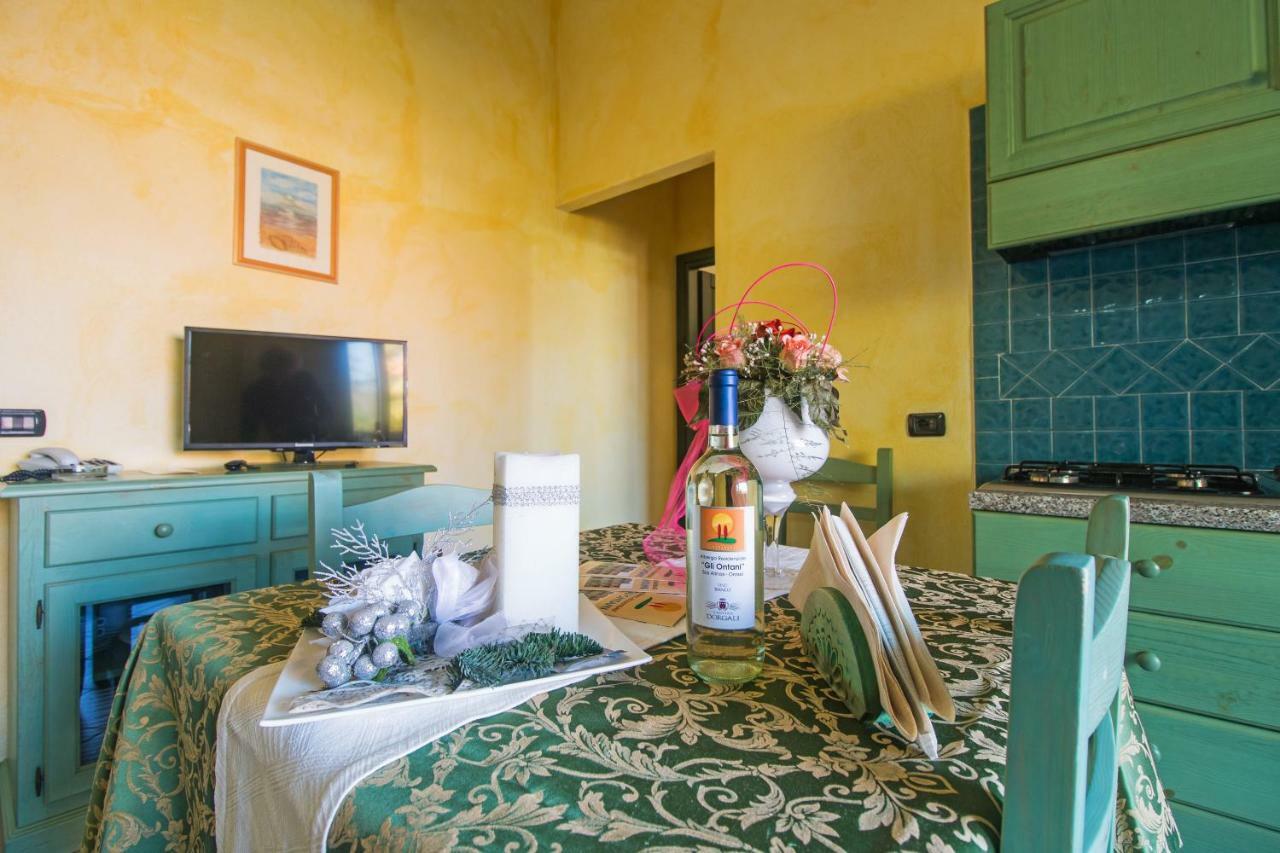 Appartamento Magnolia Cala Liberotto Bagian luar foto