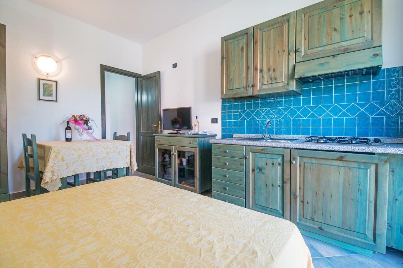 Appartamento Magnolia Cala Liberotto Bagian luar foto